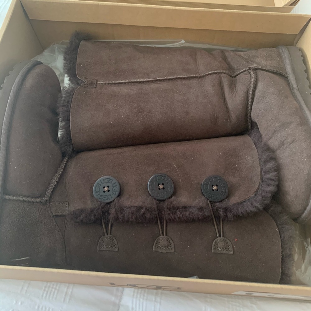 Uggs, Bailey Button Triplet in Chocolate
